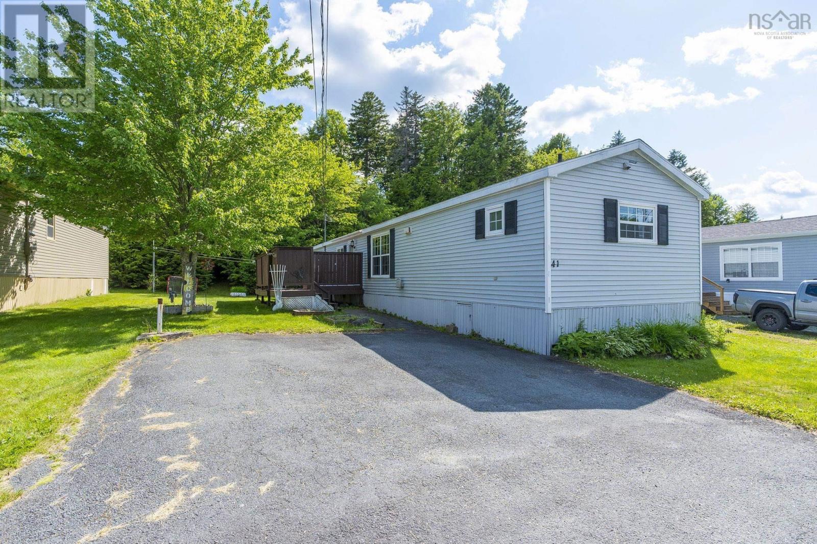 41 Mountain View Drive Property Photo 1