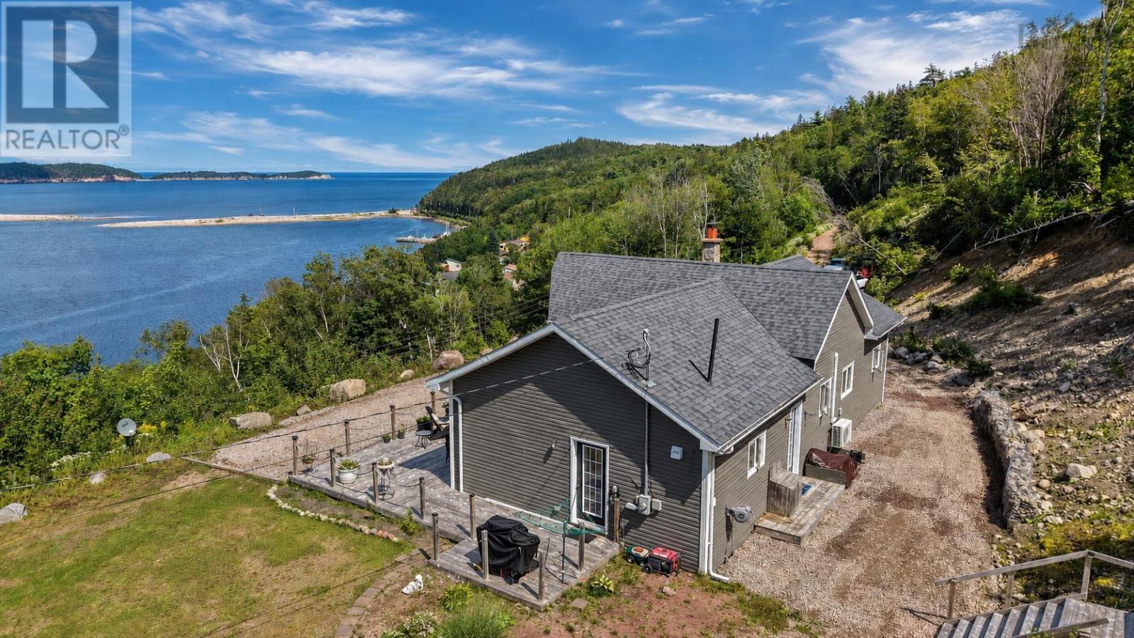 39132 Cabot Trail Property Photo 1
