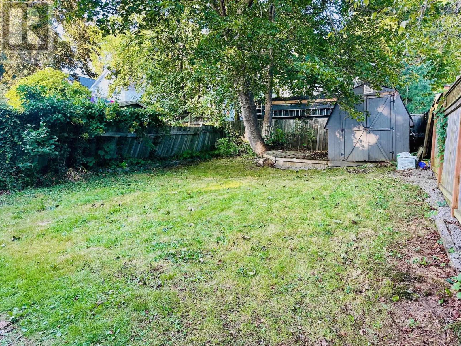 2079 & 2081 Poplar Street Property Photo 44