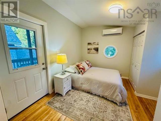 2079 & 2081 Poplar Street Property Photo 18