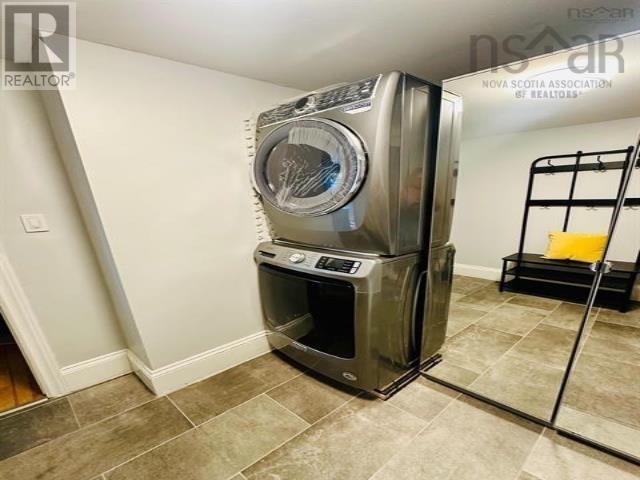 2079 & 2081 Poplar Street Property Photo 24