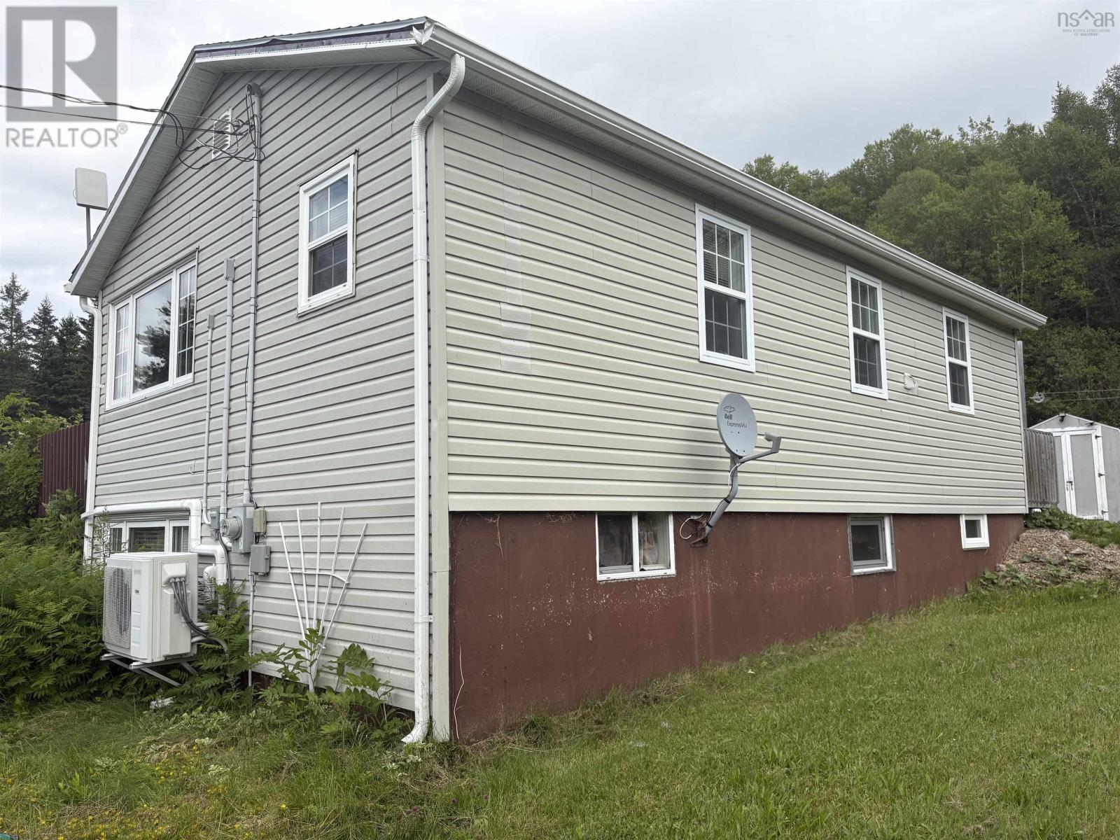 4367 Highway 105 Highway Property Photo 2