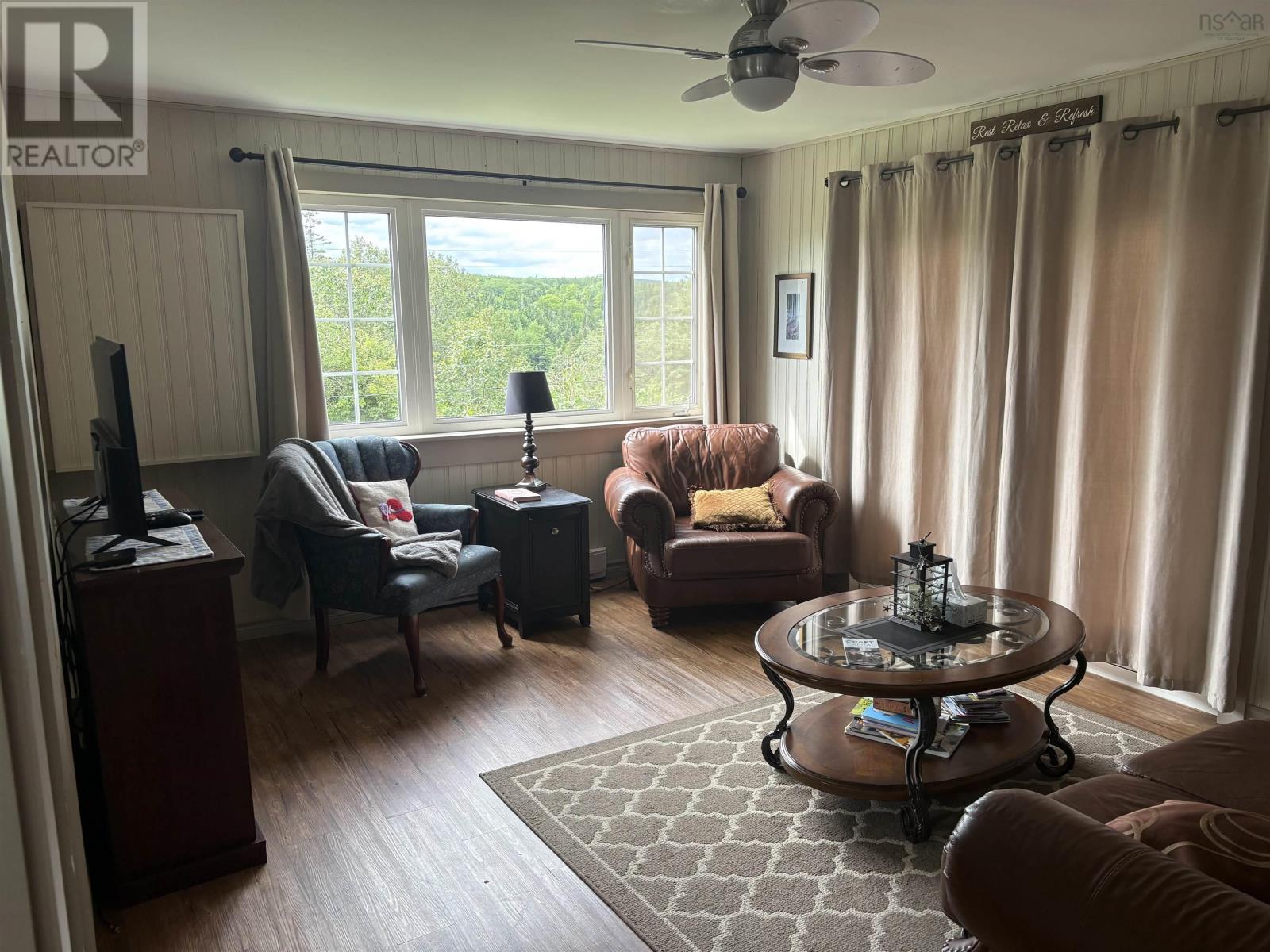 4367 Highway 105 Highway Property Photo 7
