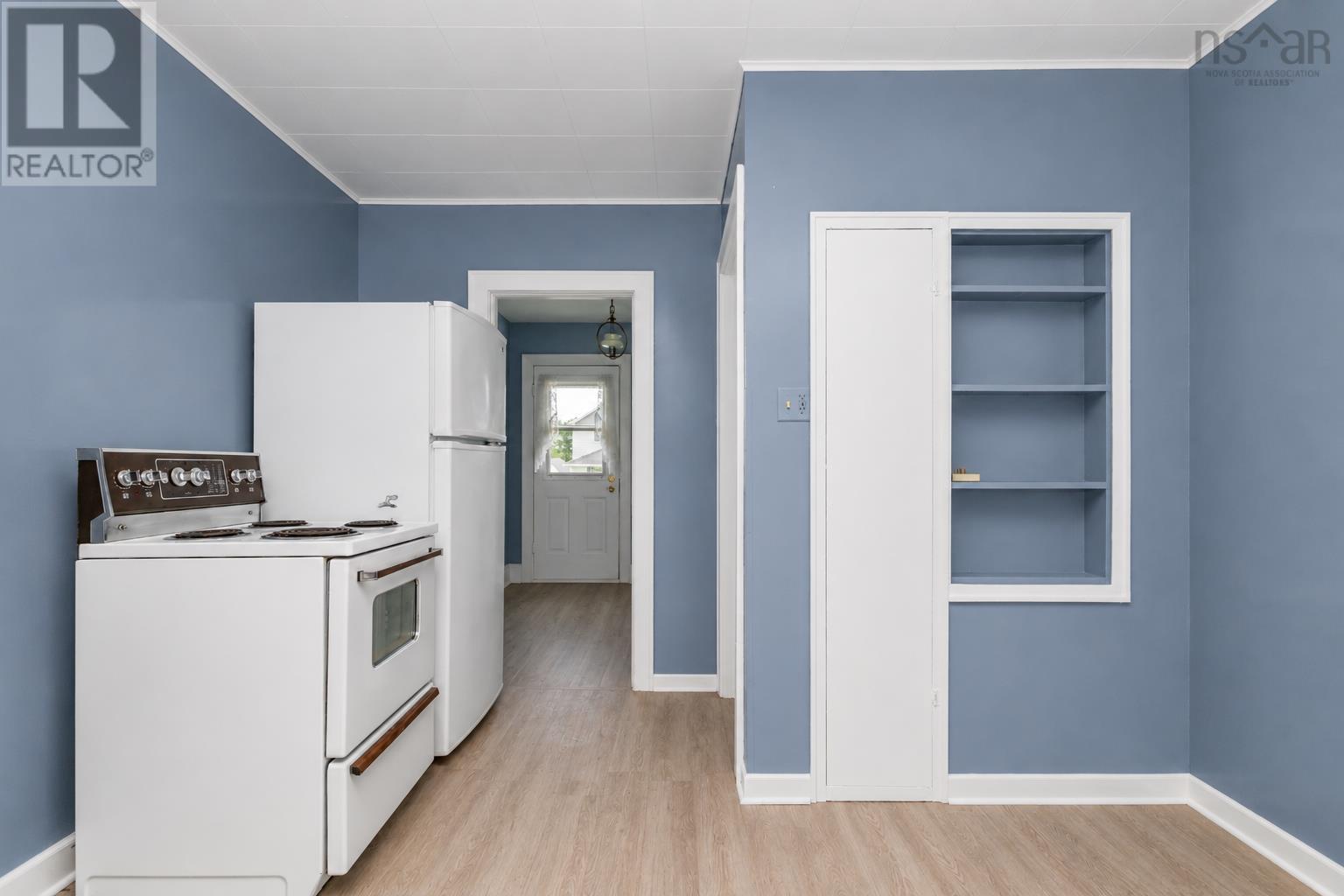 173 Cabot Street Property Photo 10