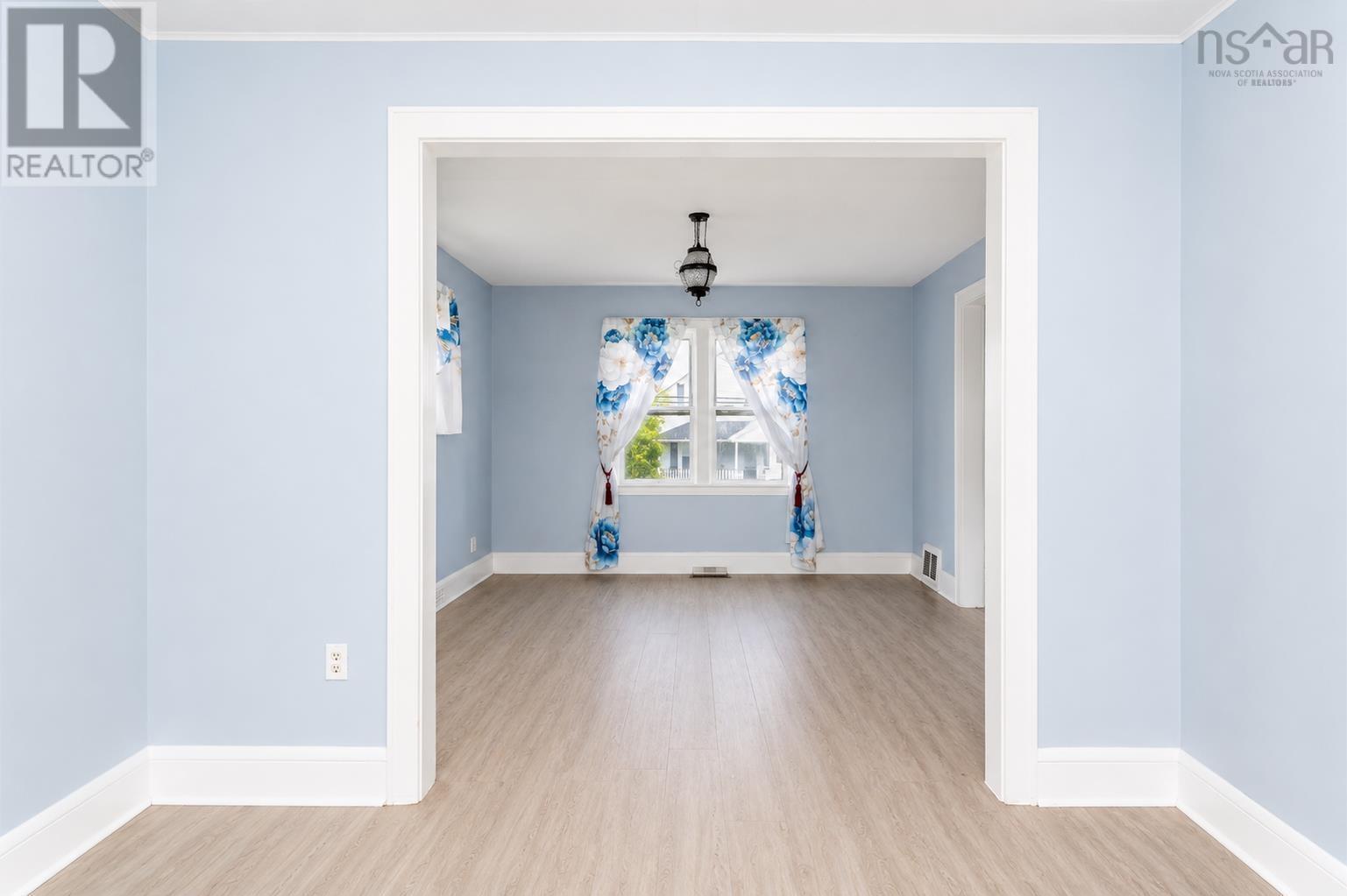 173 Cabot Street Property Photo 14