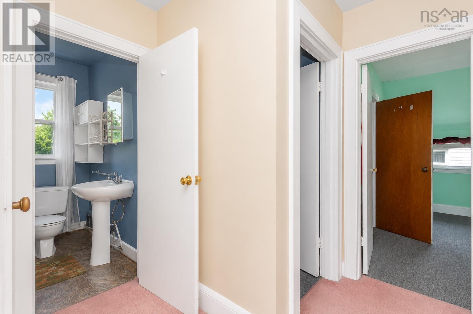 173 Cabot Street Property Photo 19