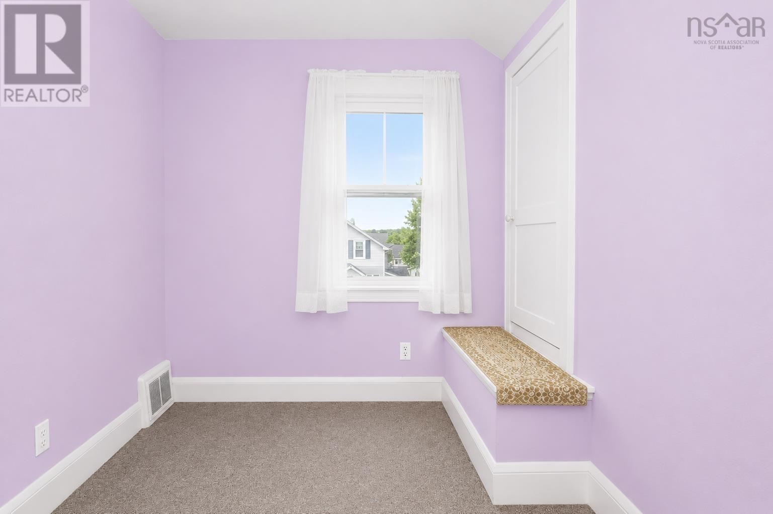 173 Cabot Street Property Photo 22