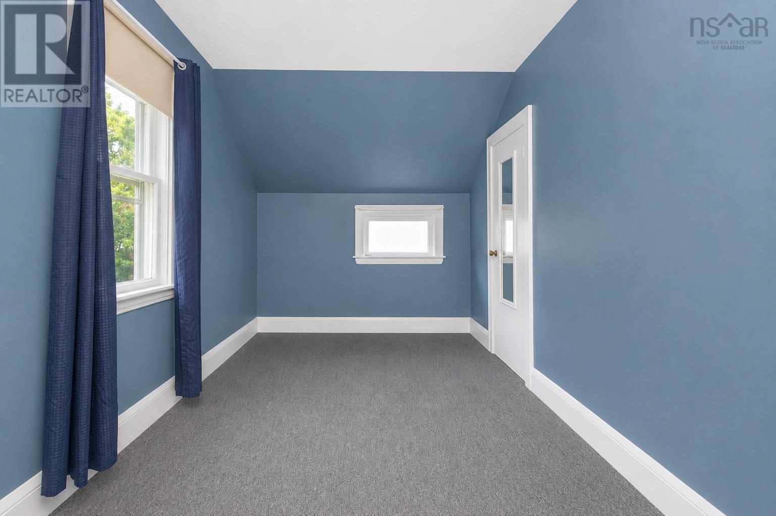 173 Cabot Street Property Photo 23
