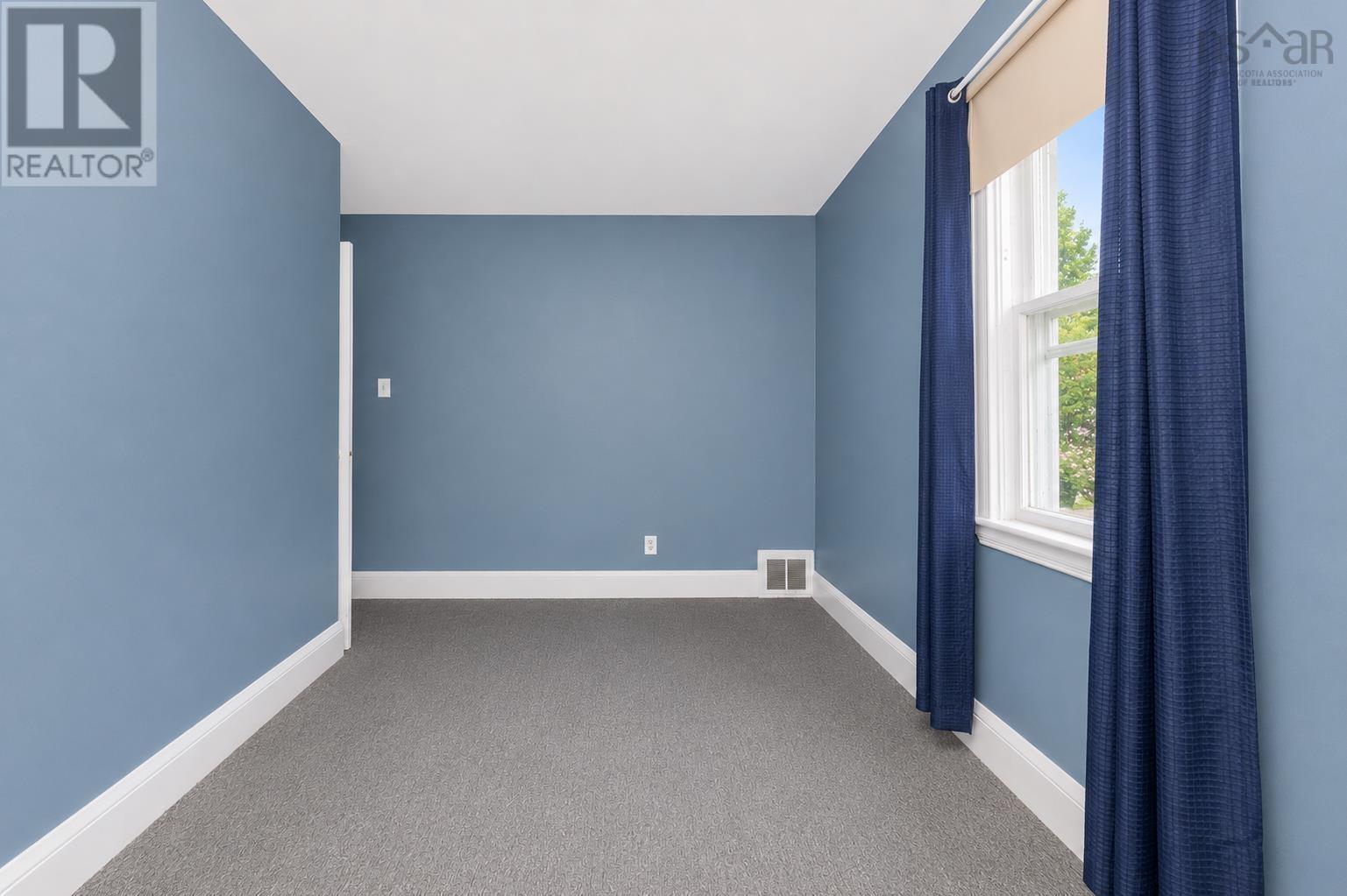 173 Cabot Street Property Photo 24