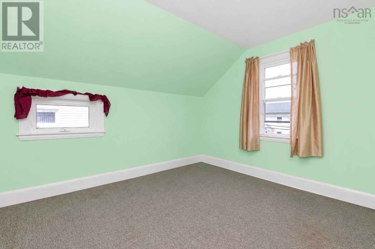 173 Cabot Street Property Photo 25