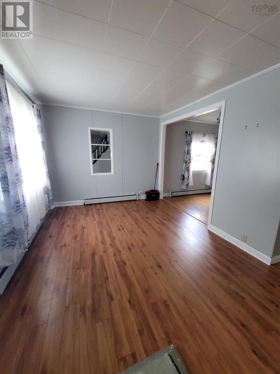 2 Davis Street Property Photo 5