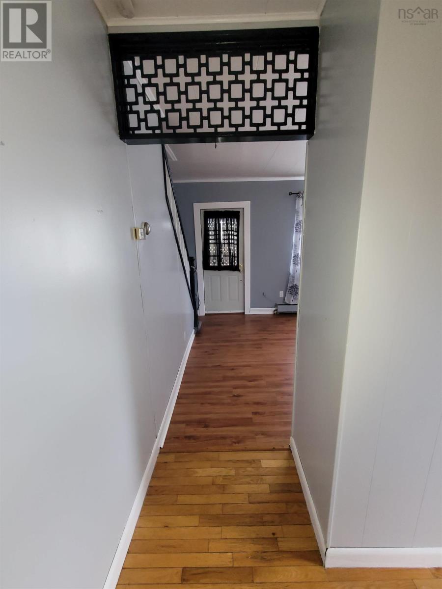 2 Davis Street Property Photo 7