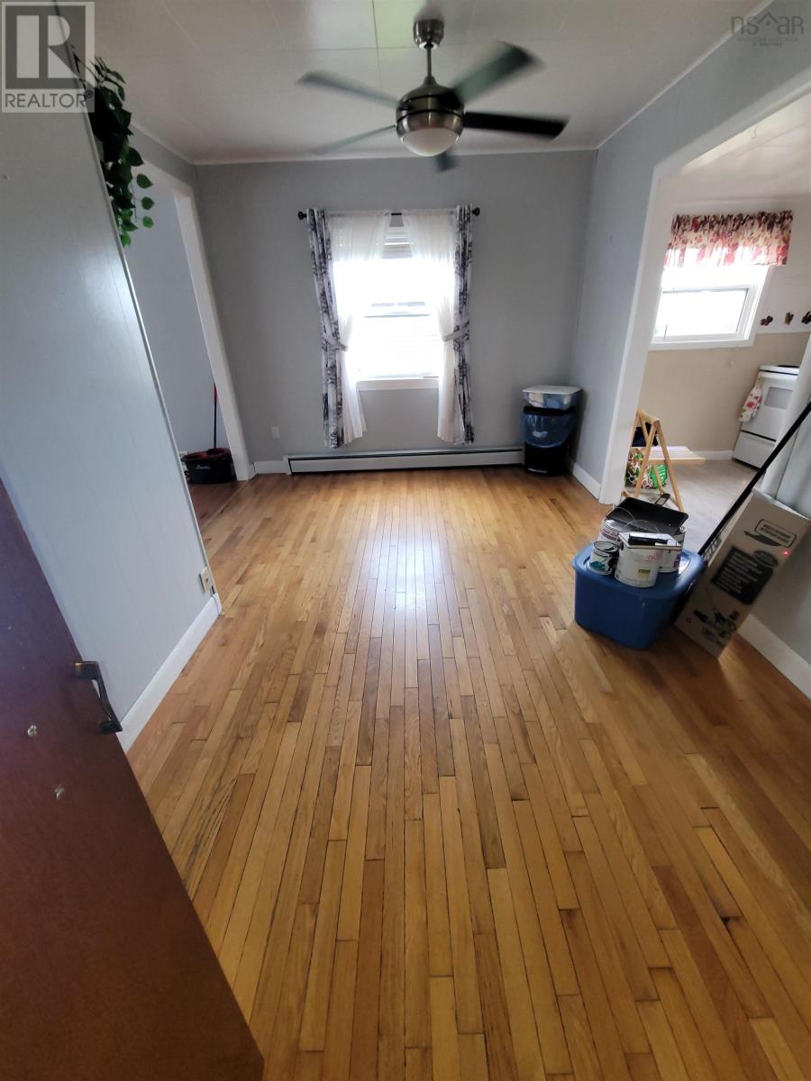 2 Davis Street Property Photo 8