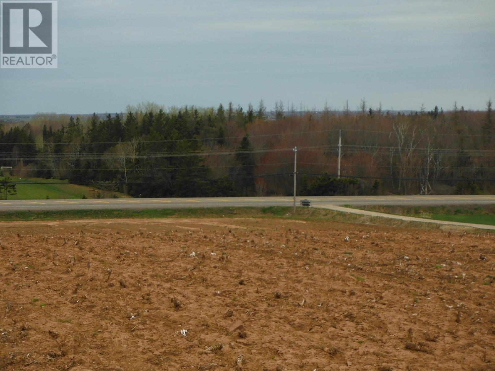 Trans Canada Highway Property Photo 2