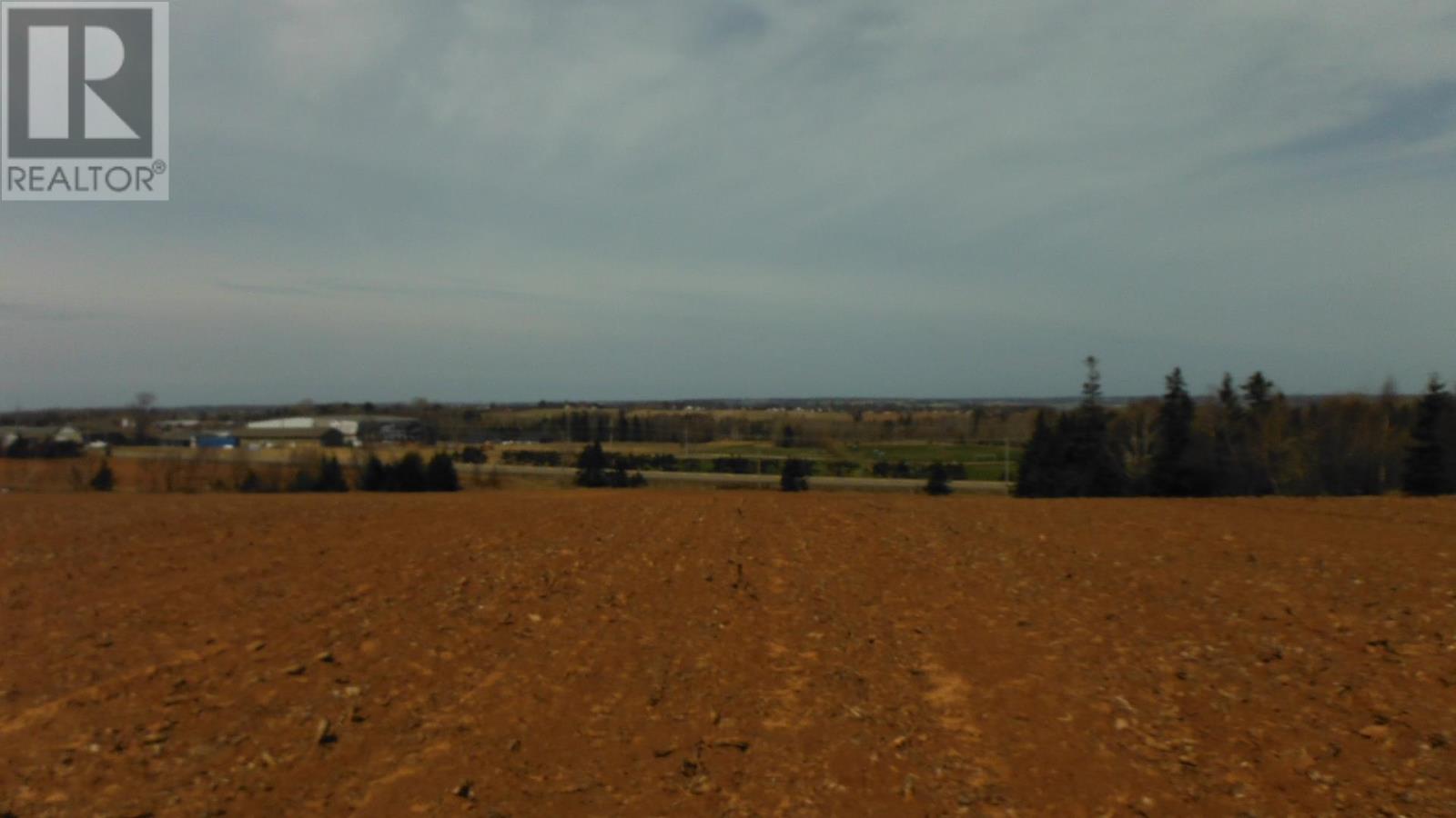 Trans Canada Highway Property Photo 6