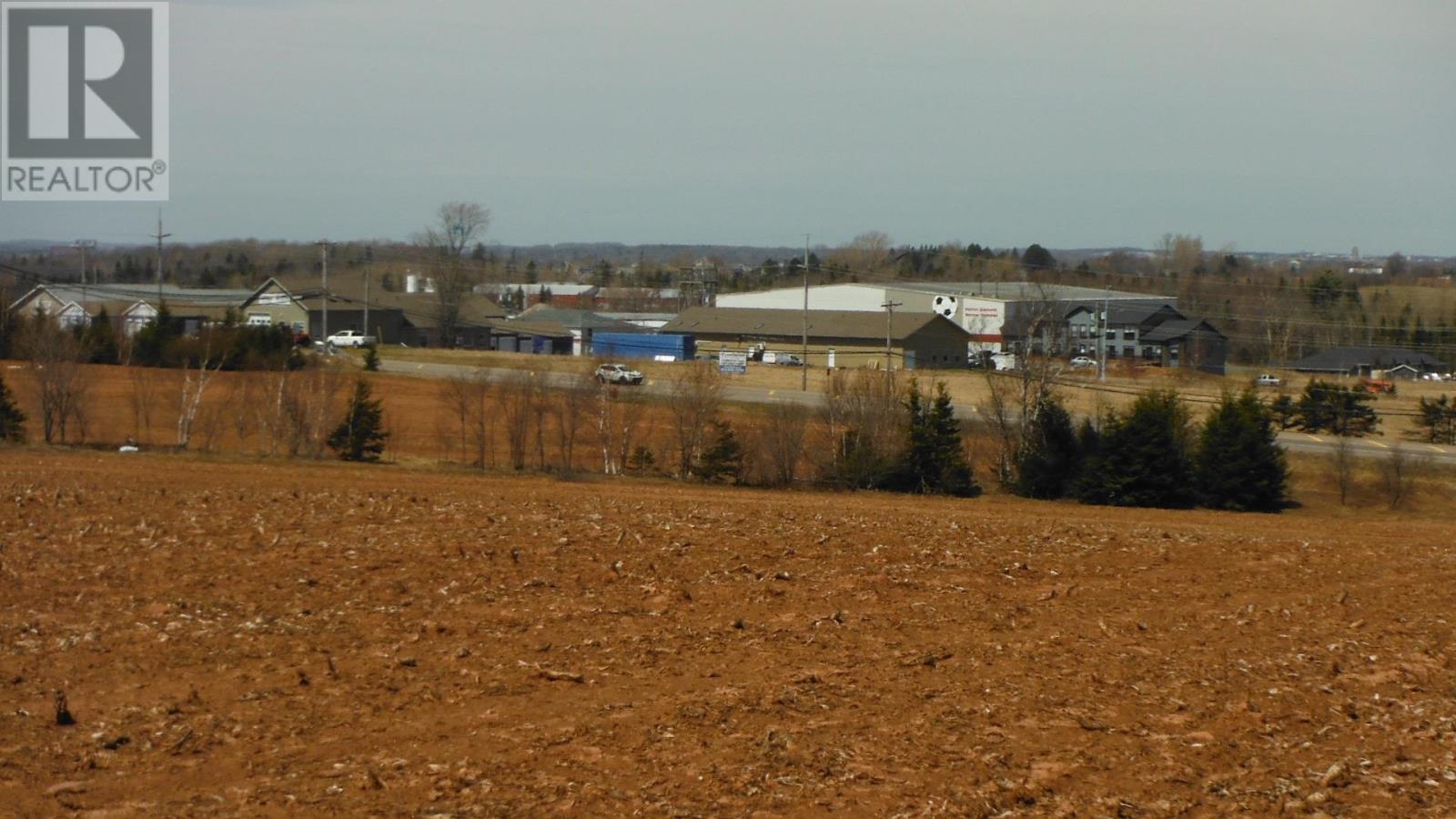 Trans Canada Highway Property Photo 8