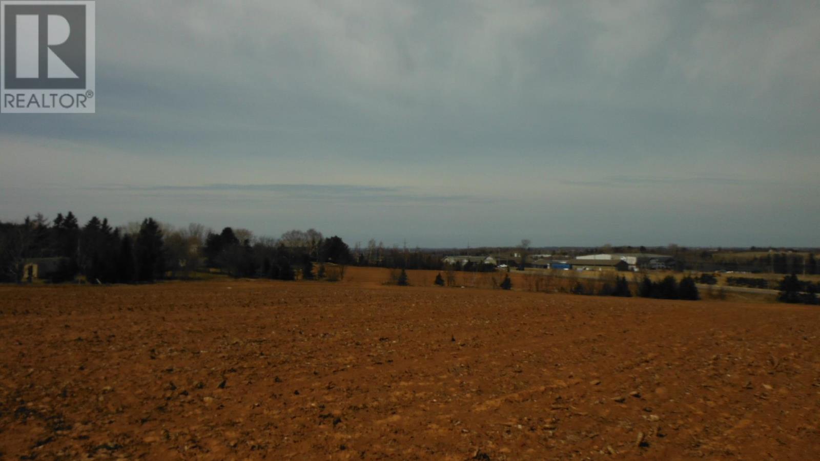 Trans Canada Highway Property Photo 10
