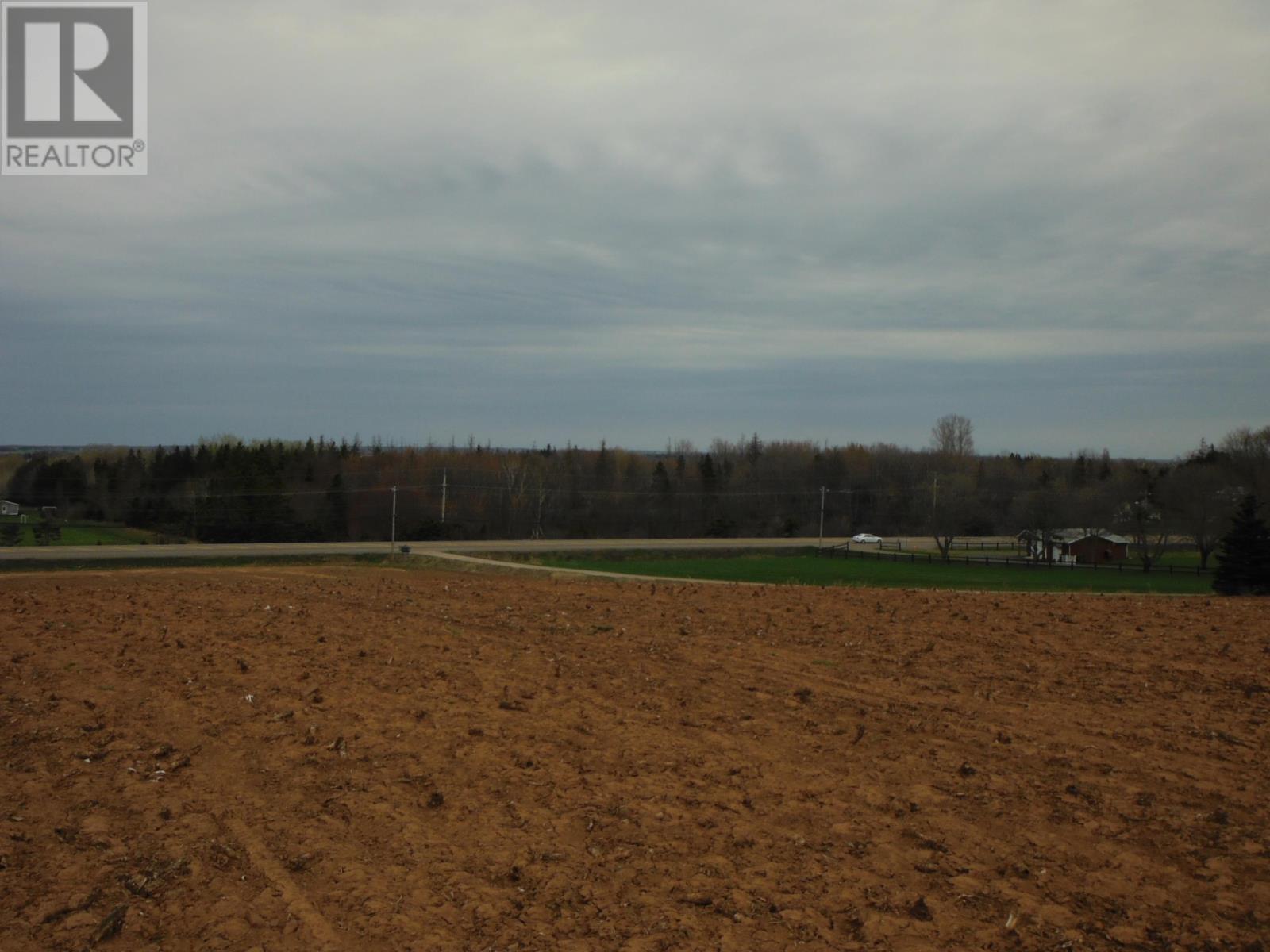 Trans Canada Highway Property Photo 12