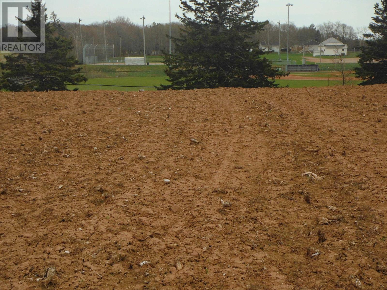 Trans Canada Highway Property Photo 17