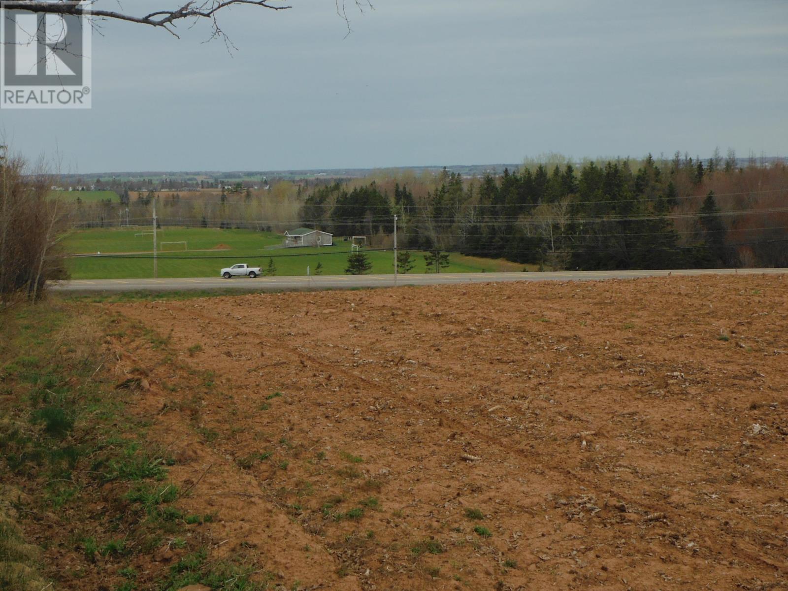 Trans Canada Highway Property Photo 18