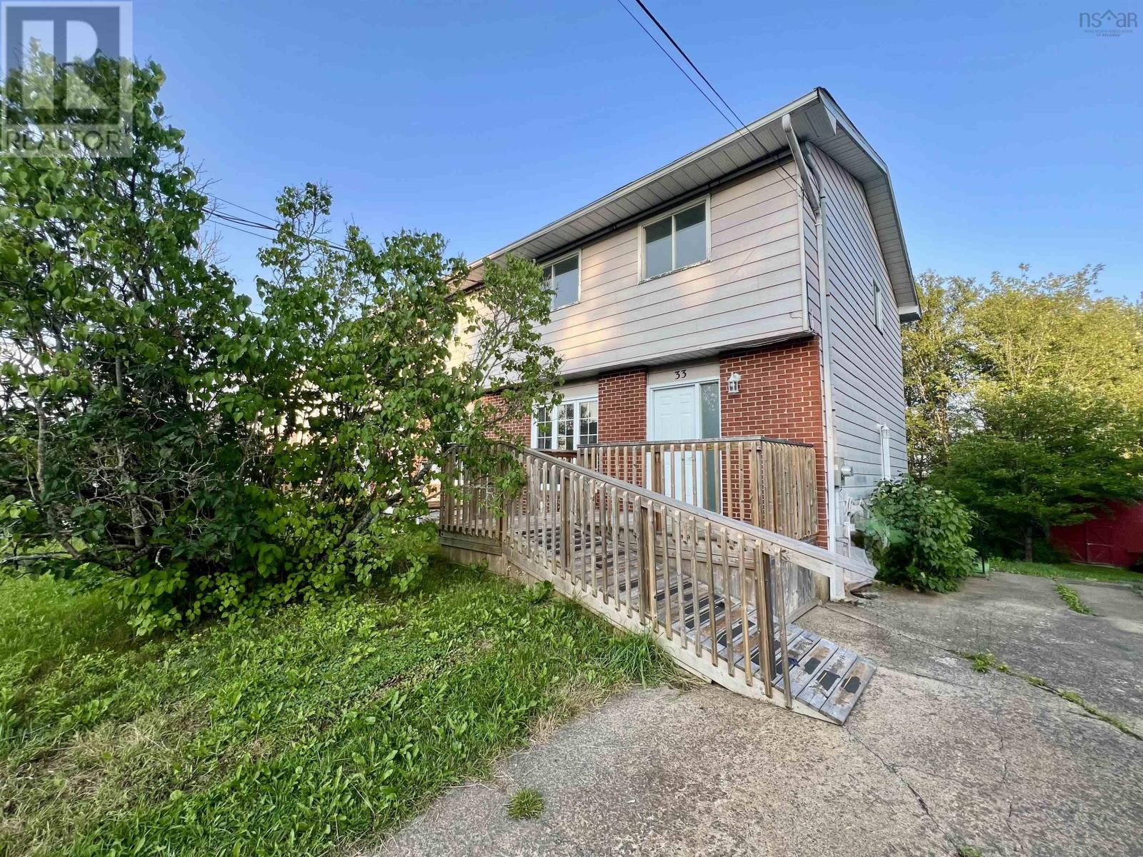 33 Denneb Crescent
