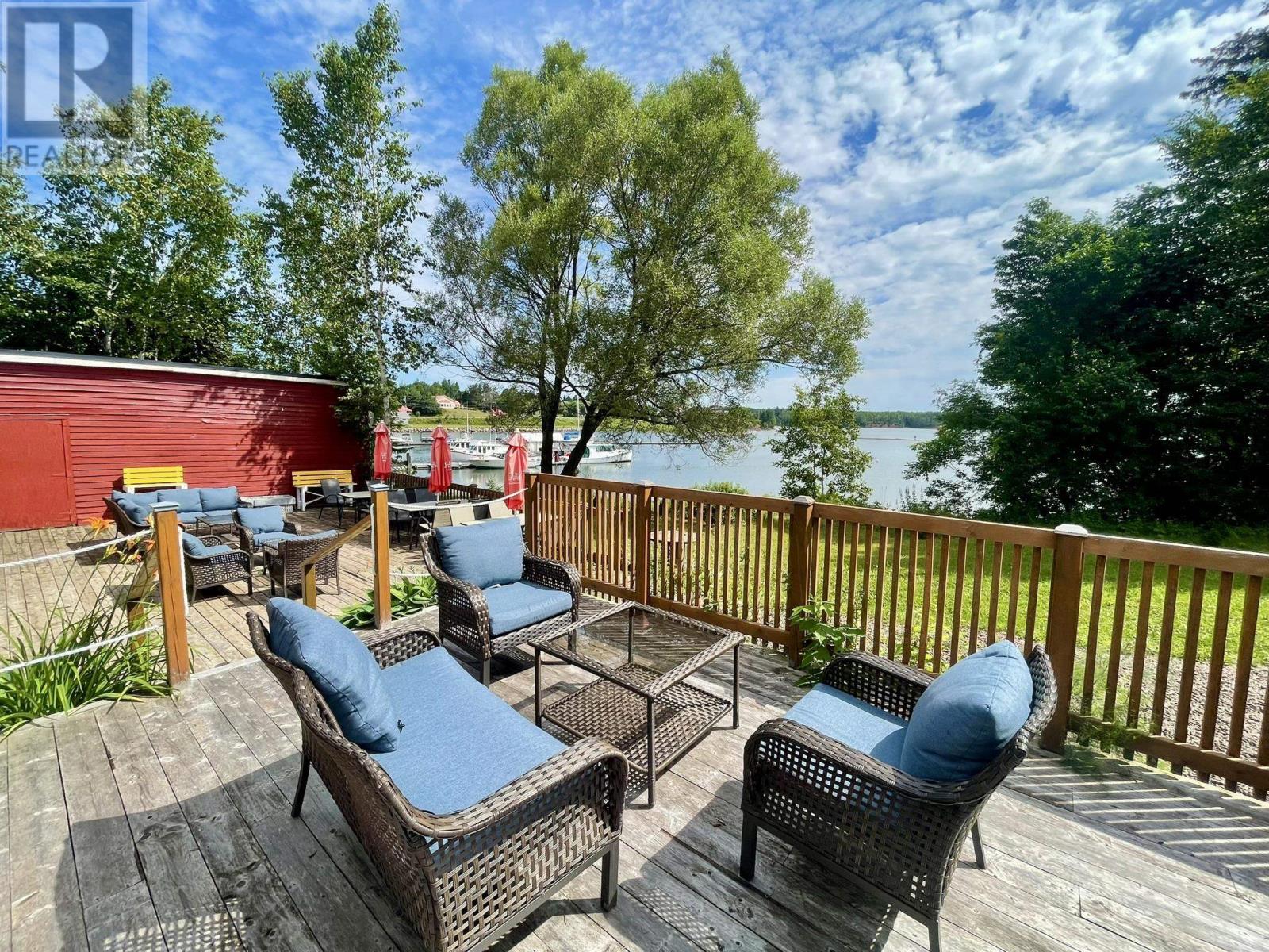 4557 Wharf Road Property Photo 13