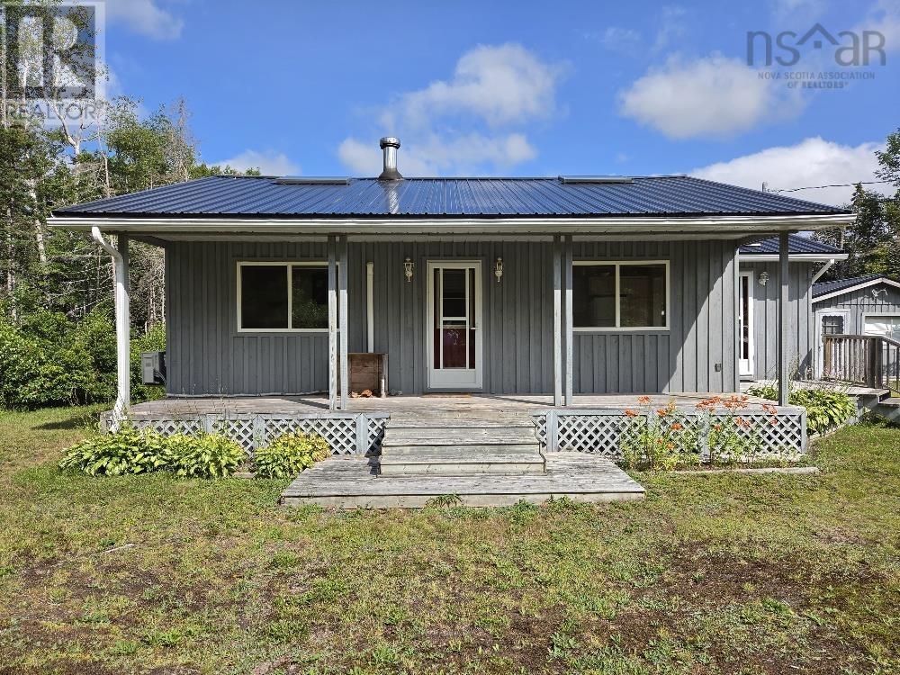 9 Highway 256 Property Photo 1