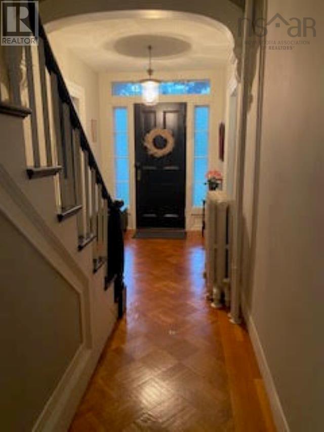 86 Queen Street Property Photo 13
