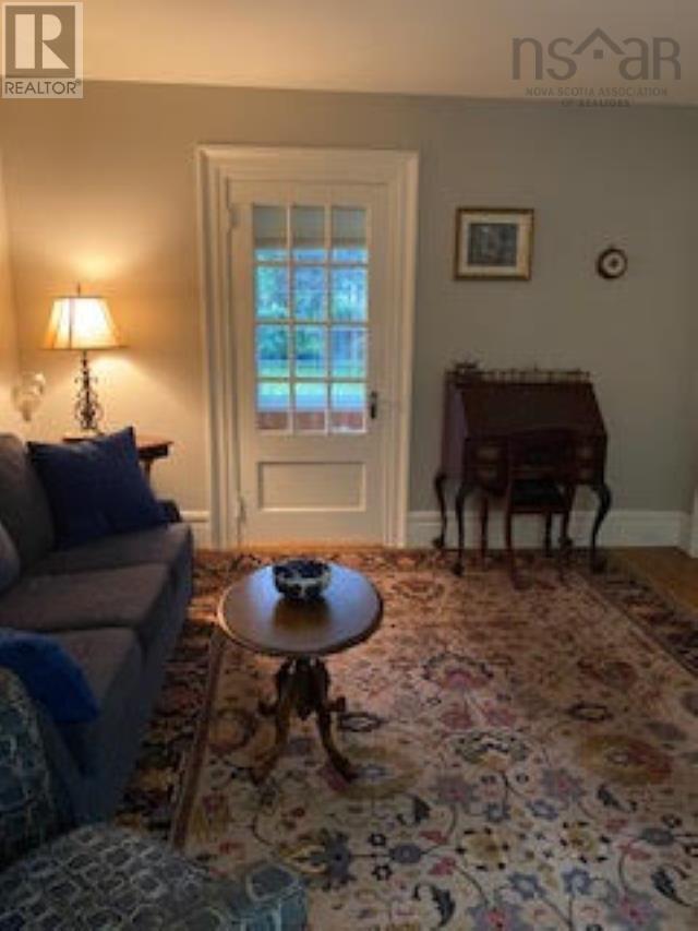86 Queen Street Property Photo 16