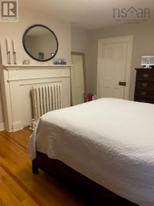 86 Queen Street Property Photo 22