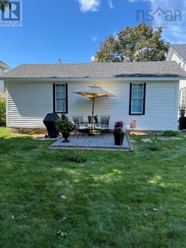 86 Queen Street Property Photo 31