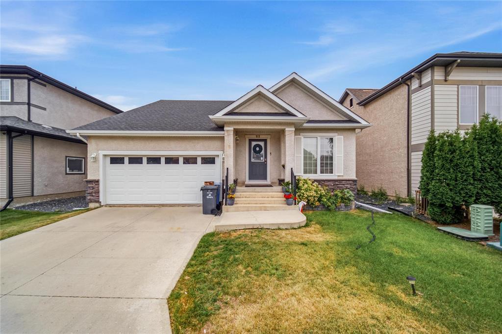 512 Bridgeland Drive N Photo de la propriété 1