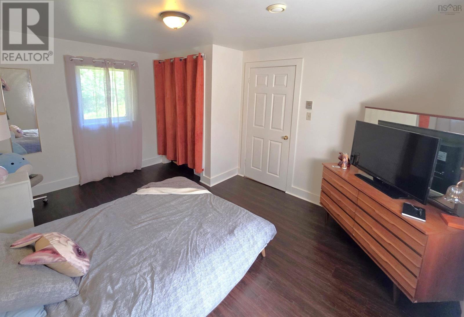 7402 3 Highway Property Photo 11