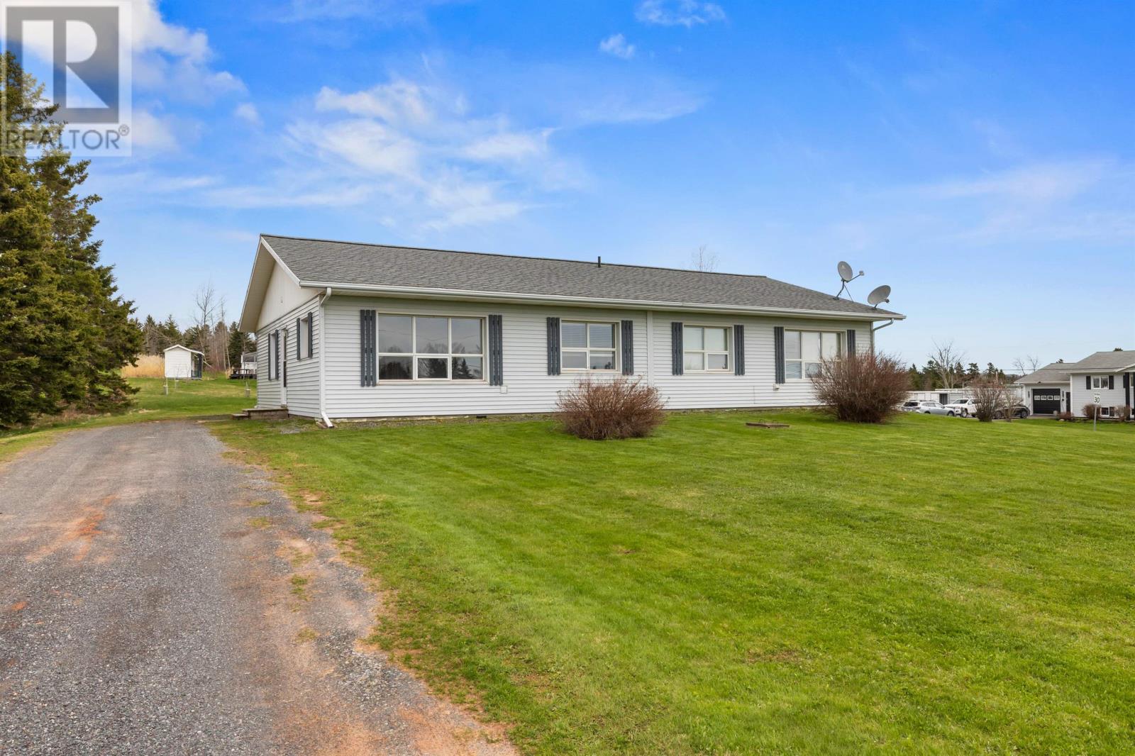 7 Bayview Crescent Property Photo 1