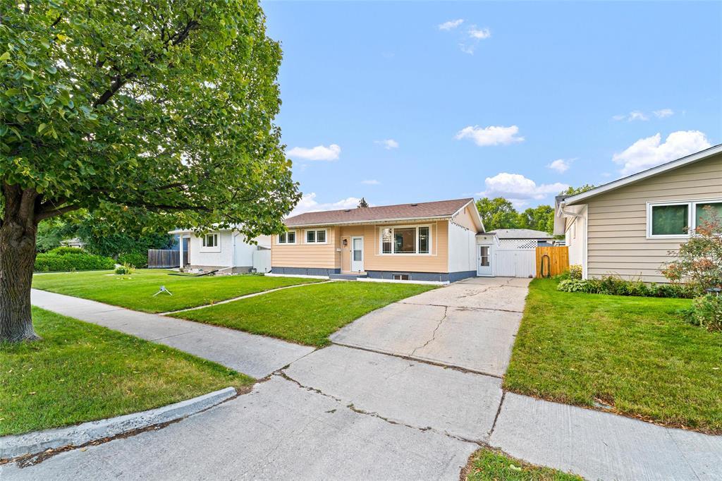 311 Antrim Road Property Photo 4