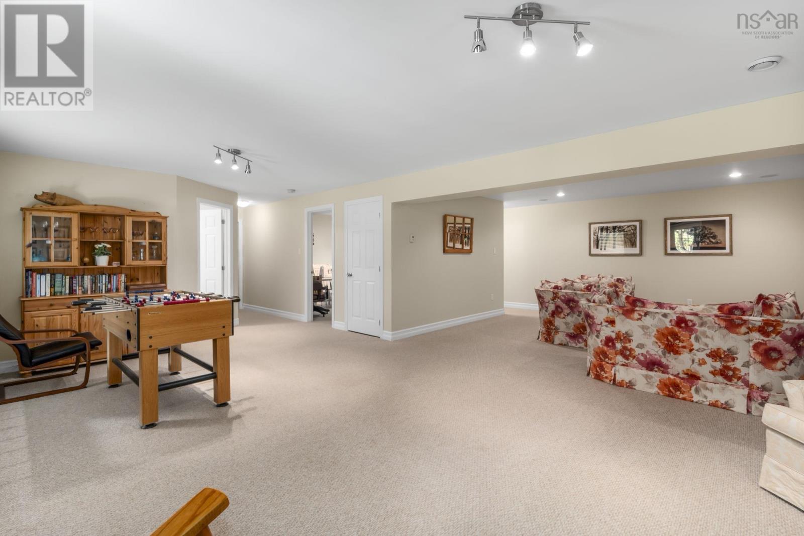 95 Hurshman Drive Property Photo 26