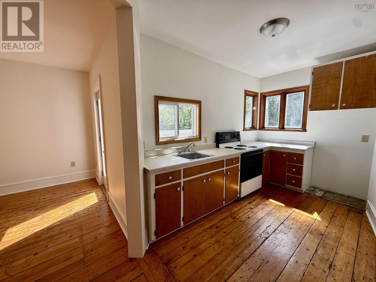 6312 Chebucto Road Property Photo 9