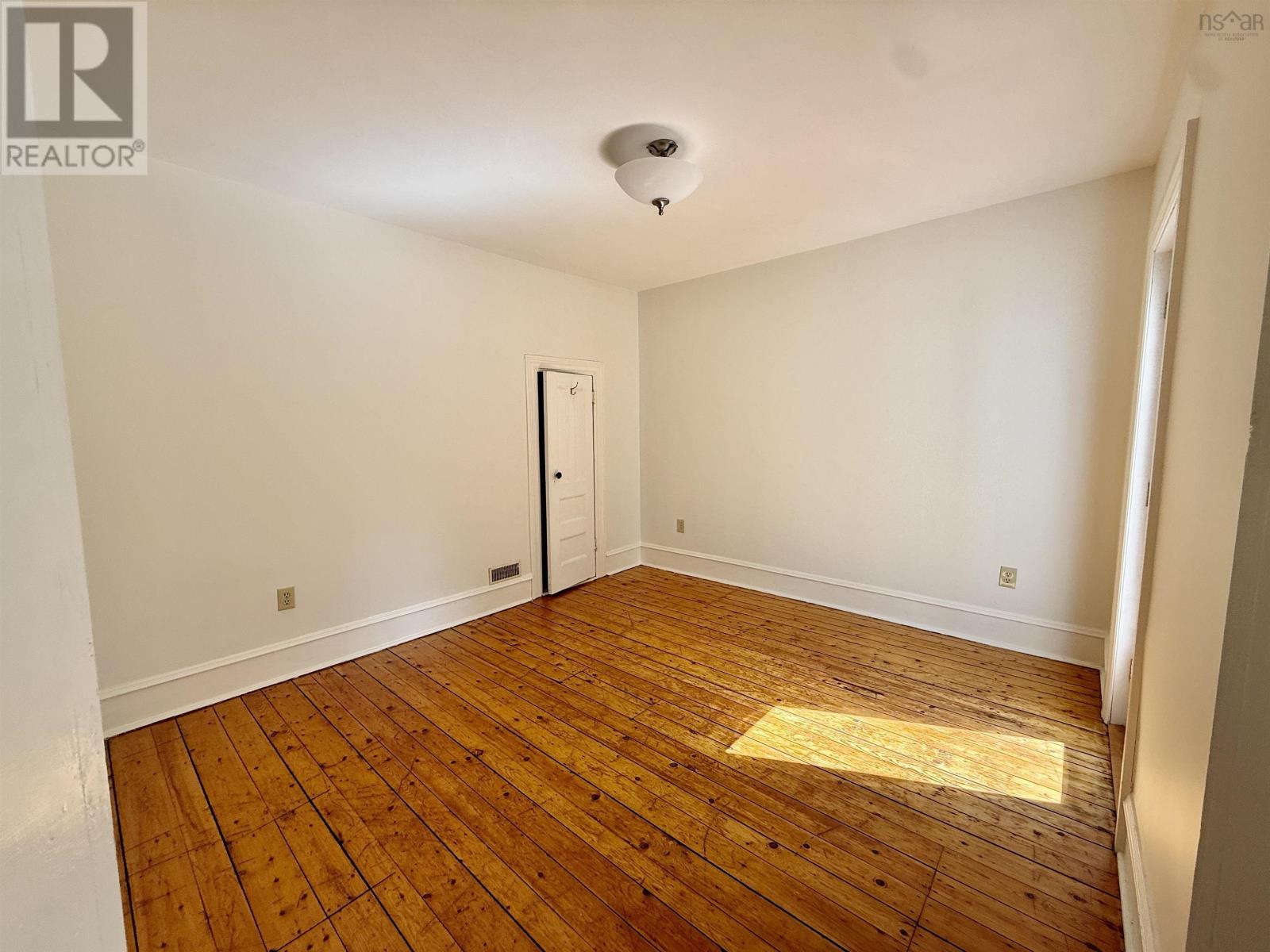 6312 Chebucto Road Property Photo 10