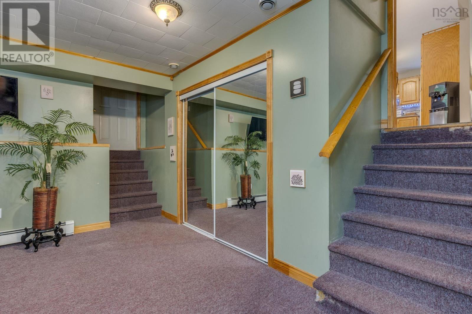 9 Pine Street Property Photo 27