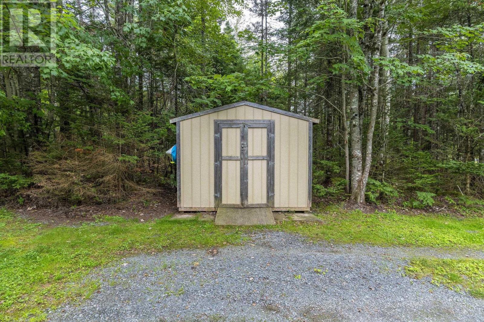 9 Pine Street Property Photo 38