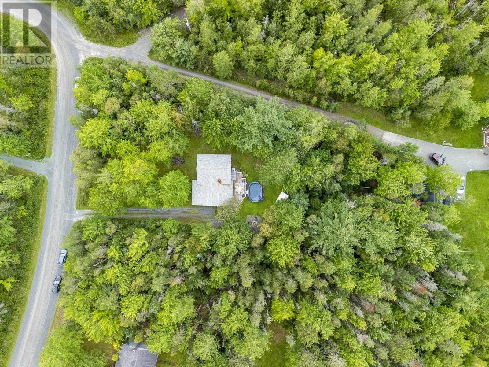 9 Pine Street Property Photo 43