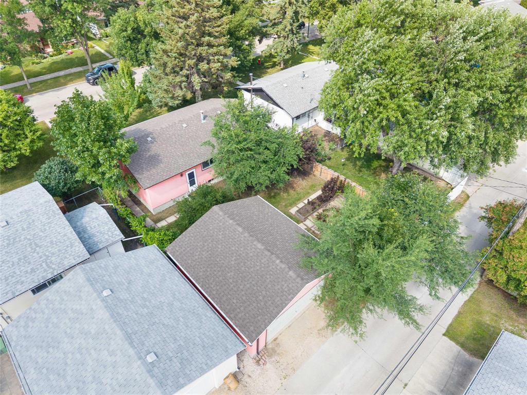 174 Hazelwood Crescent Property Photo 36