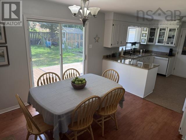 254 Hollingsworth Drive Property Photo 5
