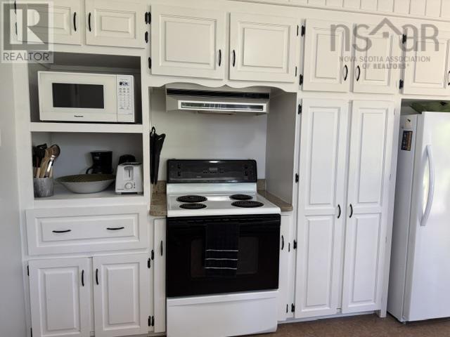 254 Hollingsworth Drive Property Photo 10