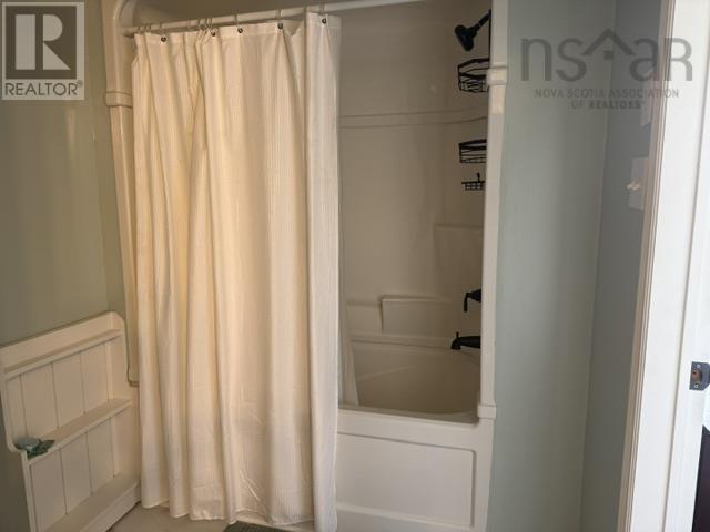 254 Hollingsworth Drive Property Photo 15