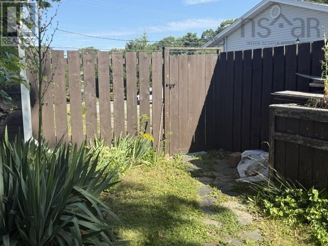 254 Hollingsworth Drive Property Photo 32
