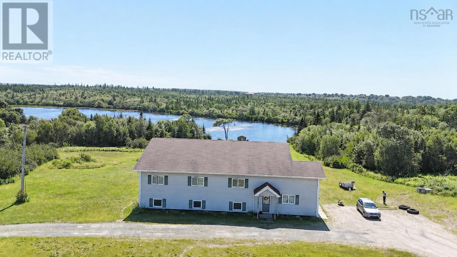 139 Twin Lakes Road