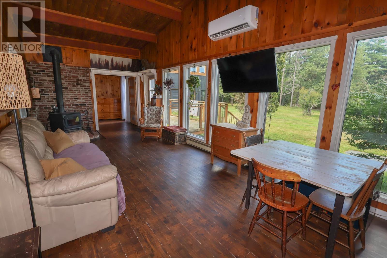 5202 Highway 210 Property Photo 9
