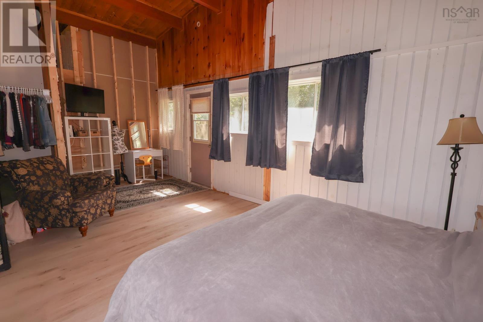 5202 Highway 210 Property Photo 18