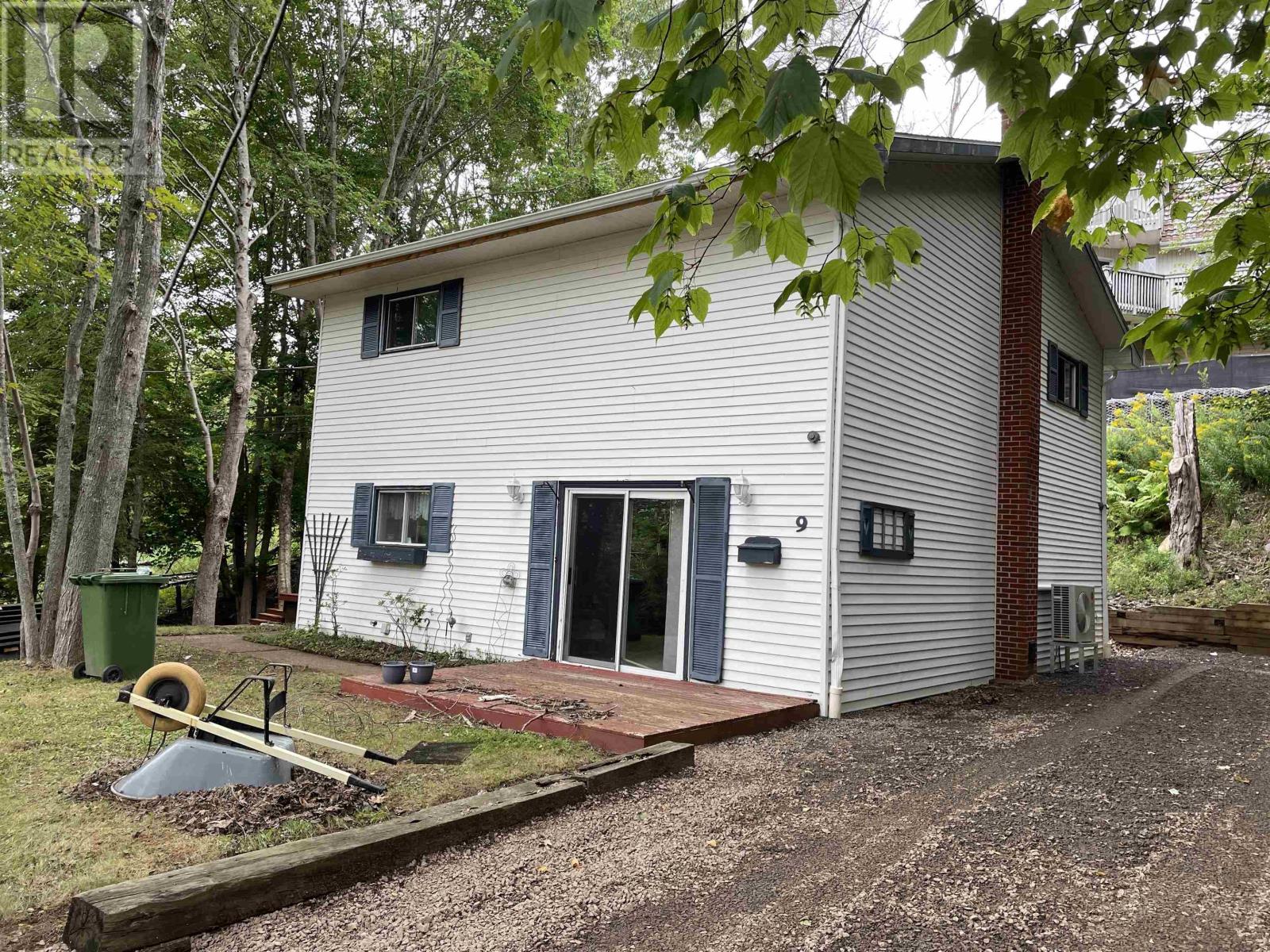 9 Fundy Drive